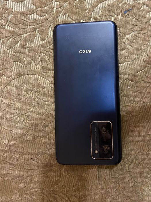 Продам телефон wiko 10