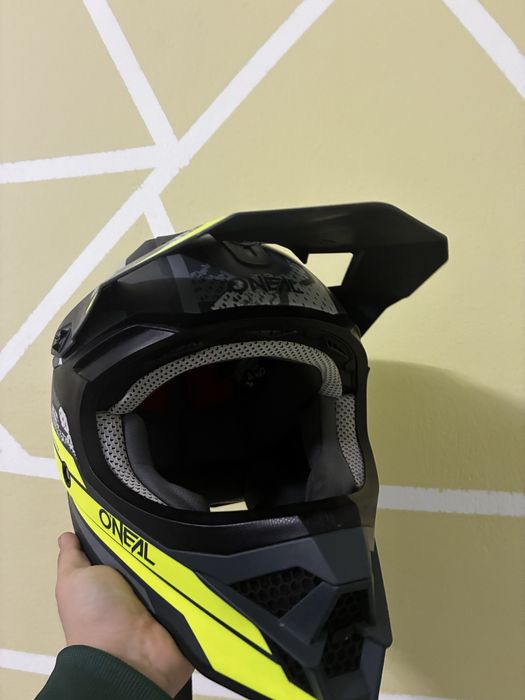 Кросова каска o neal