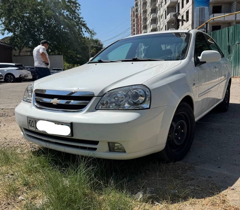 Срочно ласетти сотилади