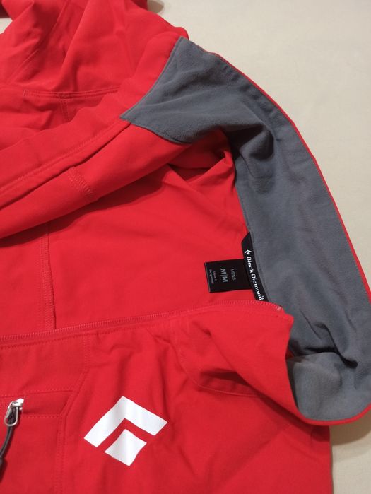 Black diamond мъжко яке с подарък шапка!