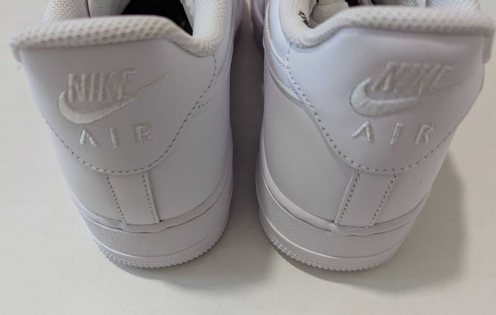 Nike Air Force 1 '07 Low мъжки бели маратонки от Сащ