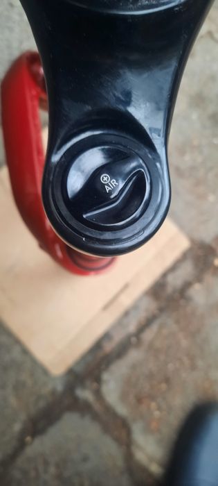 Вилка Rock Shox Lyrik 29"