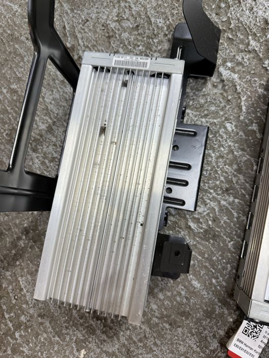 Amplificator prologic harman hi fi bmw e90 e91 e92 e93 e87 e81 e82 e88