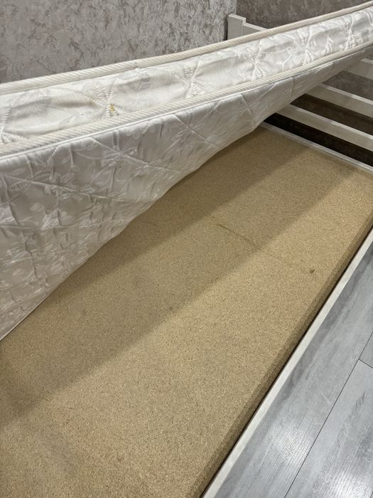 Продам кровать детскую