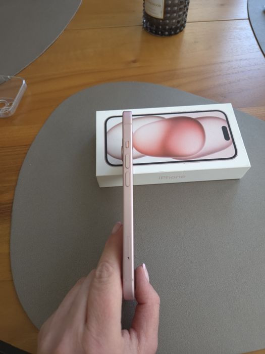 Iphone 15 128 gb,с гаранция