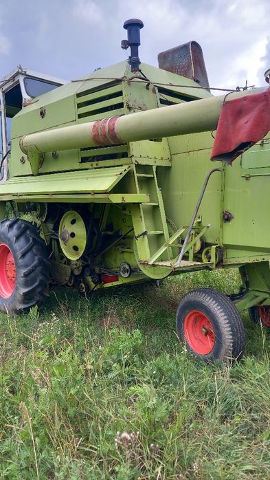 Vând combina class senator