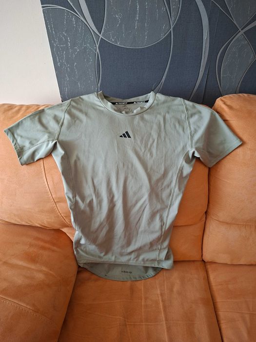 Тениска Adidas Techfit