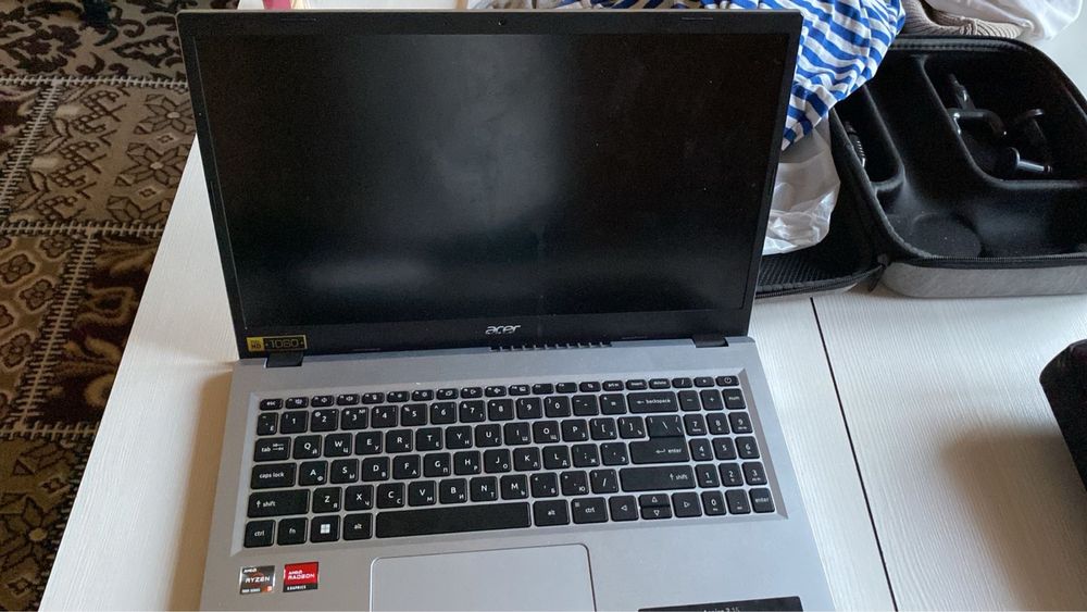 Ноутбук acer.