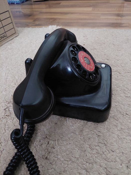 Telefon vechi,old,retro,de colectie ,de decor