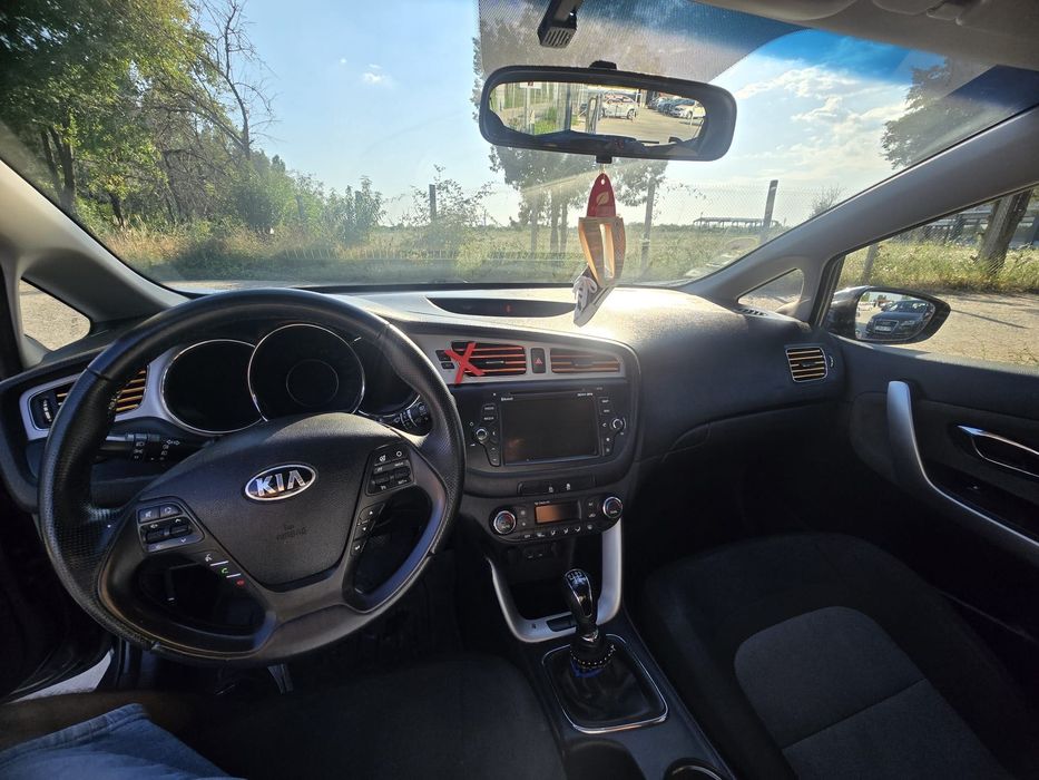 Kia ceed 2013 1.6 crdi