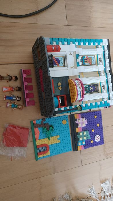 Продам наборы lego  frends и elves