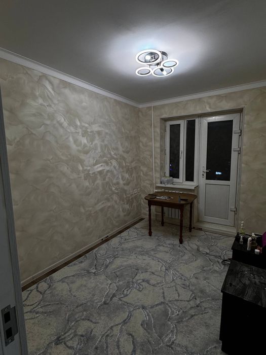 Сдается комната для двух студенток возле метро Буду Ирак йули