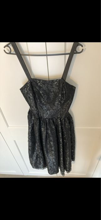 Rochie midi dantela neagra