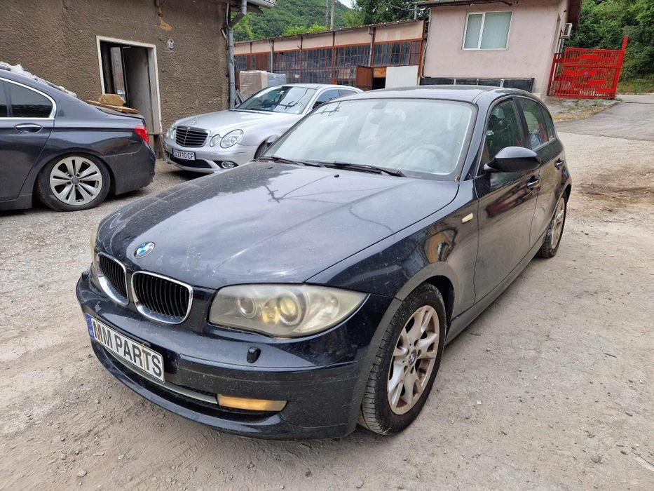 BMW E87 118D 143кс ксенон рекаро CIC навигация ръчка НА ЧАСТИ!