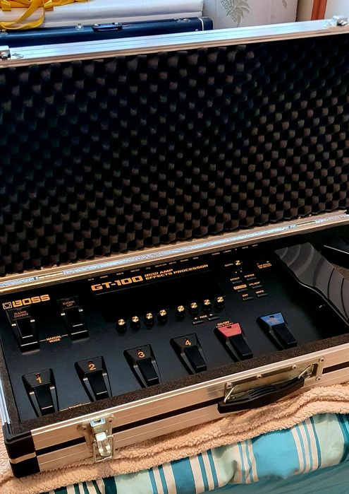 Продавам 4 Процесора на BOSS