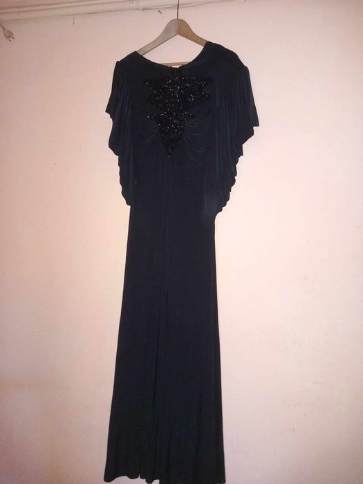 Vand rochie neagra