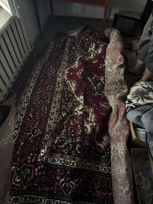 продам ковры разные