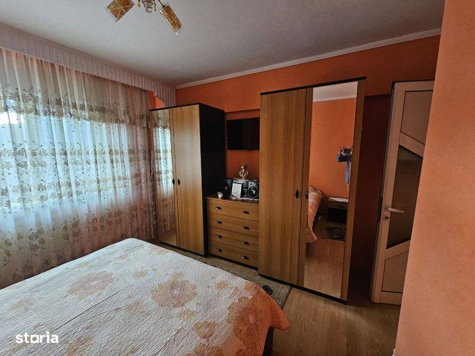 3 camere Mioveni