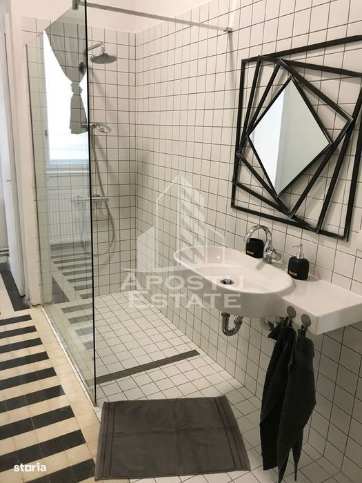 4 camere ultracentral, 132 mp + 2 terase complet renovat in Timisoara