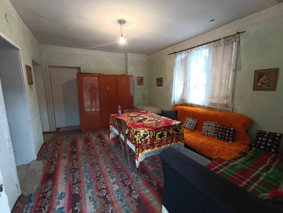 Къща в тихо и спокойно населено място