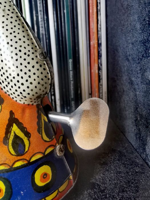 Антикварна колекция навиваща играчка фигура матрьошка кукла метална