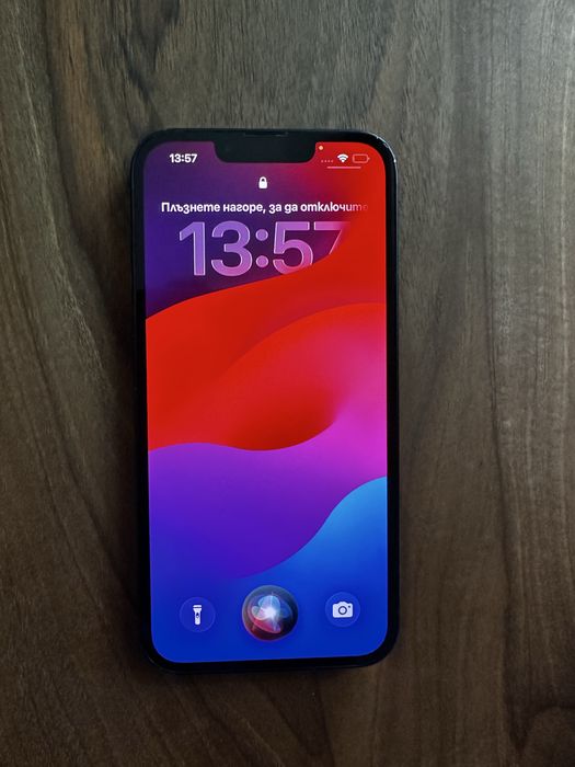 Телефон Iphone 13