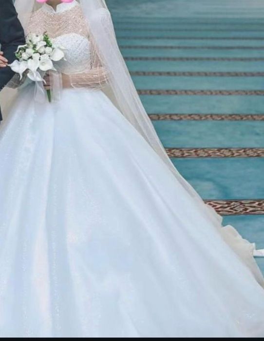 Свадебное платье