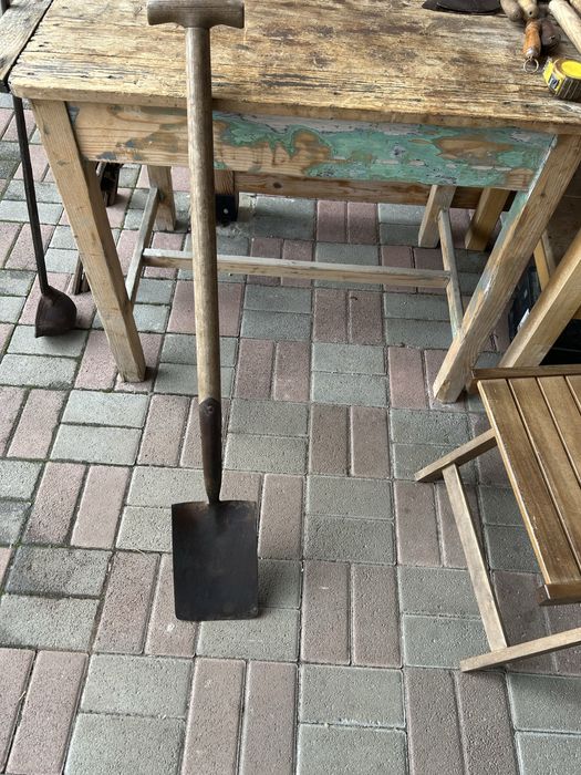 Cazma, stare foarte buna de utilizare!