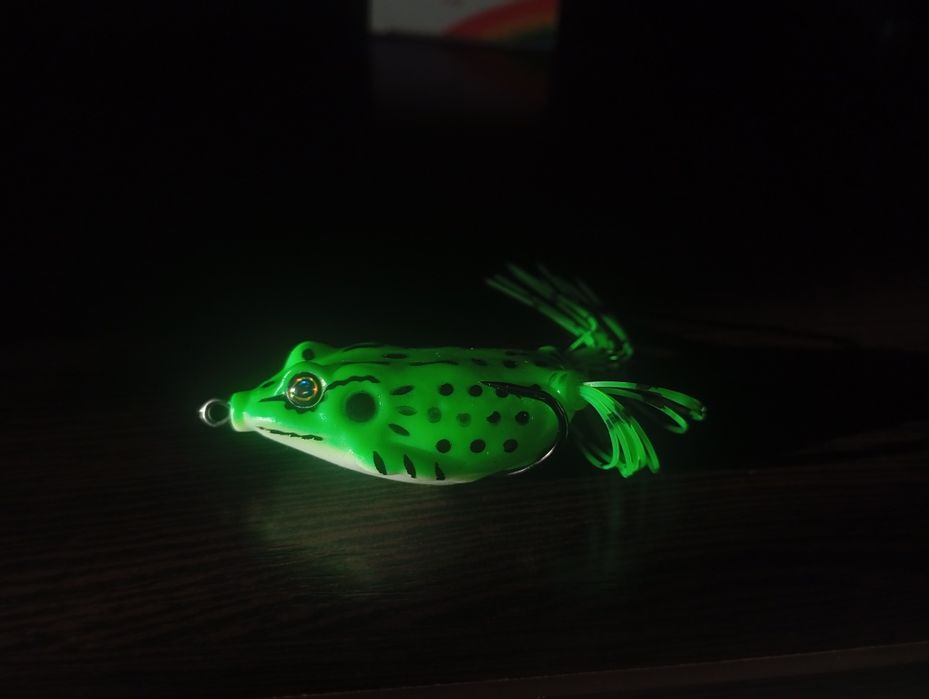 Блеса незацыпляйка лягушка