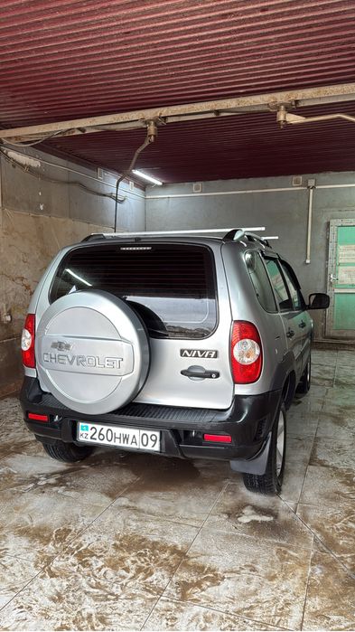 Продаётся Chevrolet Niva, 2015 года