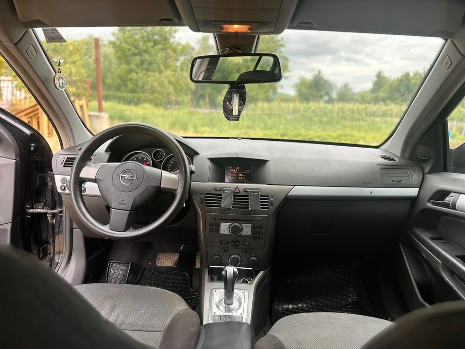 Opel Astra H ! Cutie automată! Este arsă garnitura de chiuloasa!