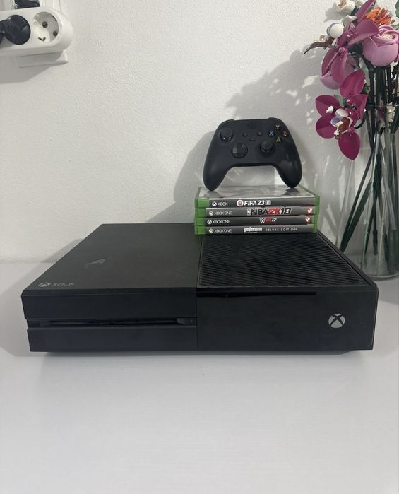 Xbox one + un controller + 3 jocuri