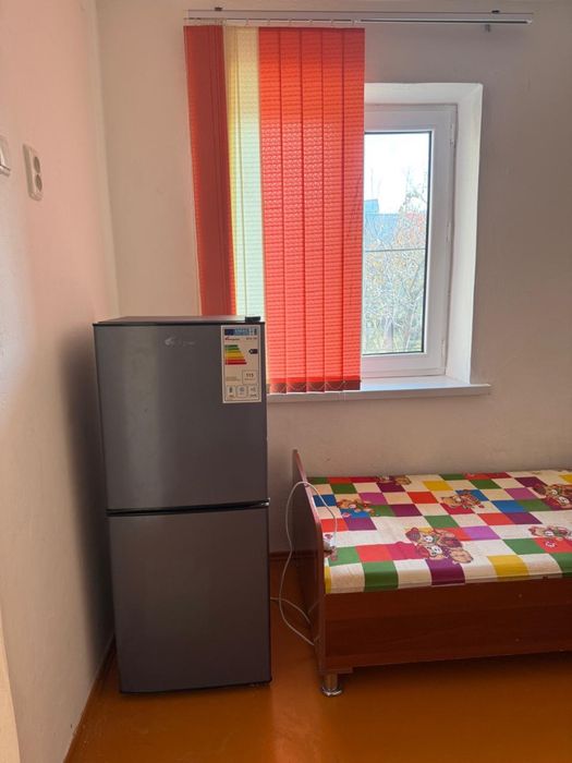 Сдам в аренду 2 комнату срочно