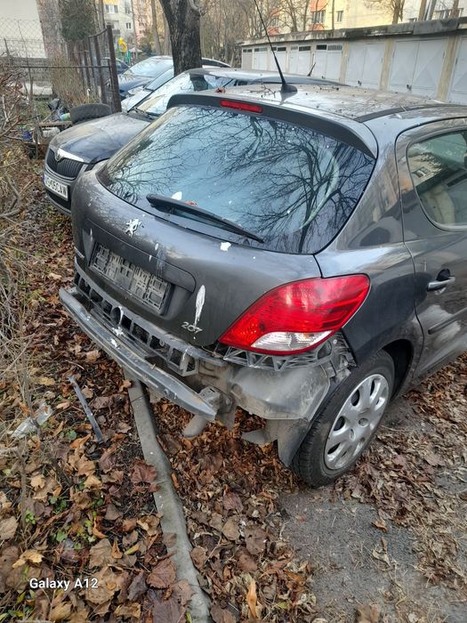 Vând Peugeot 207