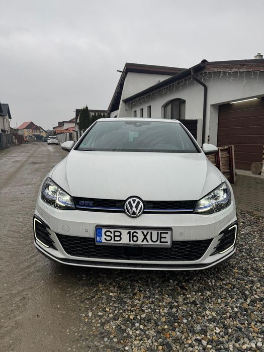 Volkswagen Golf GTE