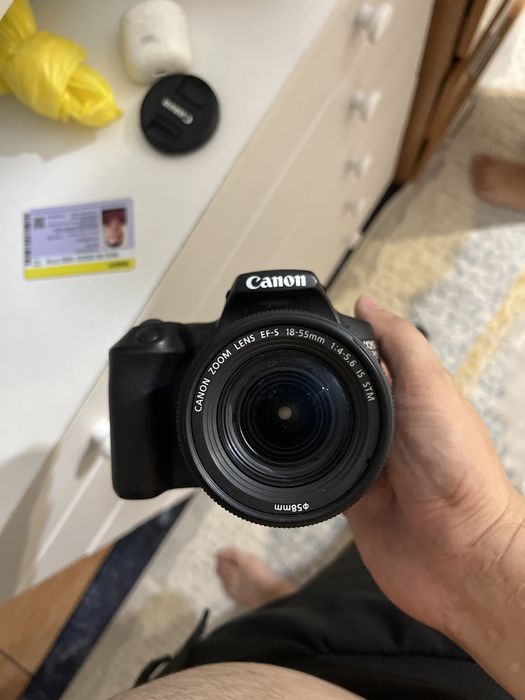 Canon 250D в отличном состояний