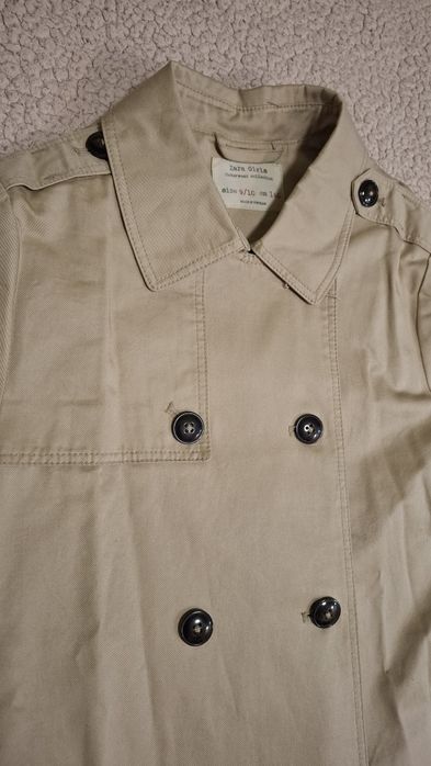 Тренч для девочки фирмы Zara на 9-10 лет