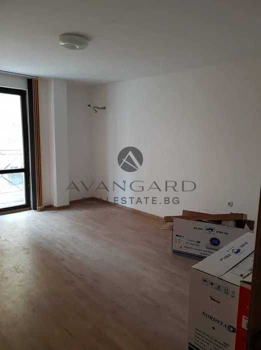 Продава се Офис в Пловдив, Кършияка - 121 кв.м за 1500 €/кв.м - Снимка #2
