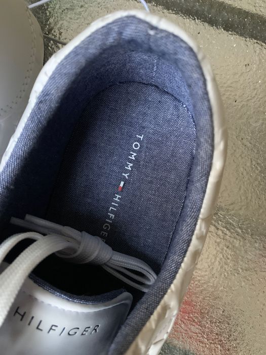 Tommy Hilfiger • Томи Хилфигър