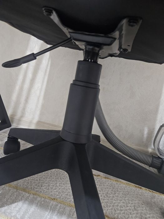 Продам кресло компьютерное