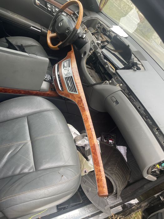 Pese auto Mercedes