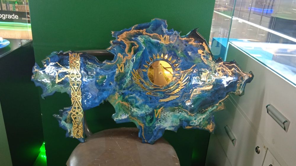 Часы для рабочего кабинета