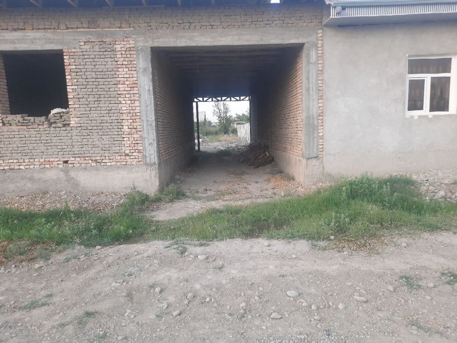 Уй сотилади Тожик муйон выкуп га хам иложи бор