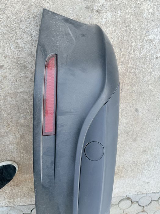 Se vinde prelungire bară spate R32 Golf 5