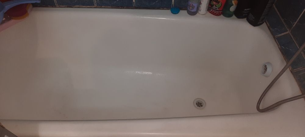 Ванна  чугунная.