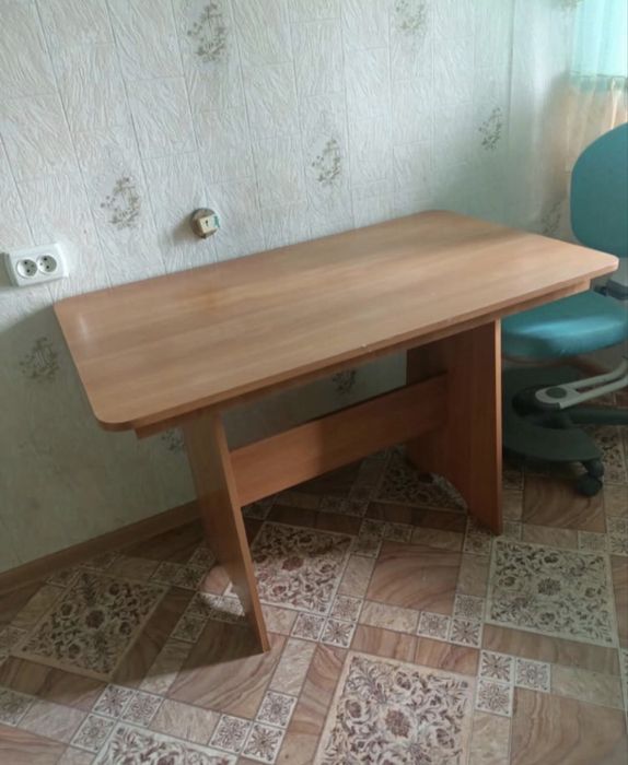 Стол кухонный стол