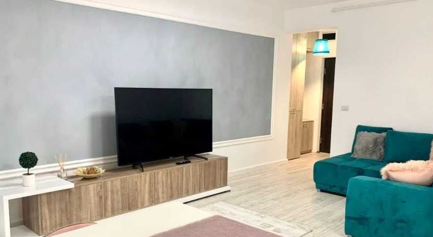 Дава се под наем Тристаен апартамент в Бургас, Славейков - 80 кв.м за 433.5 € - Снимка #1