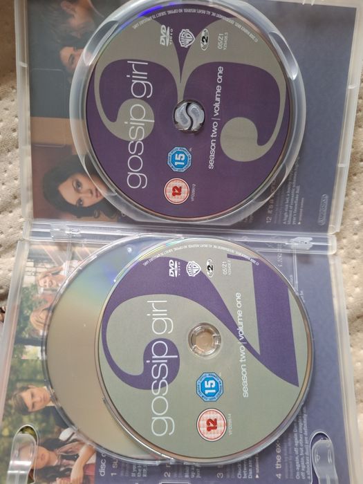 Gossip Girl / Клюкарката сезон 2 част 1