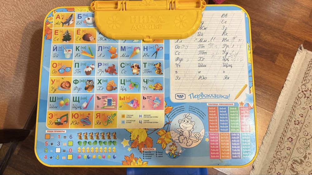 Детский стол со стульчиком