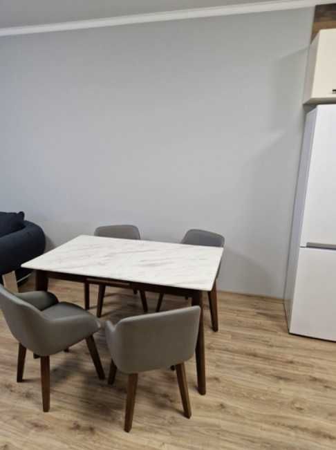 Двустаен апартамент под наем Младост 4